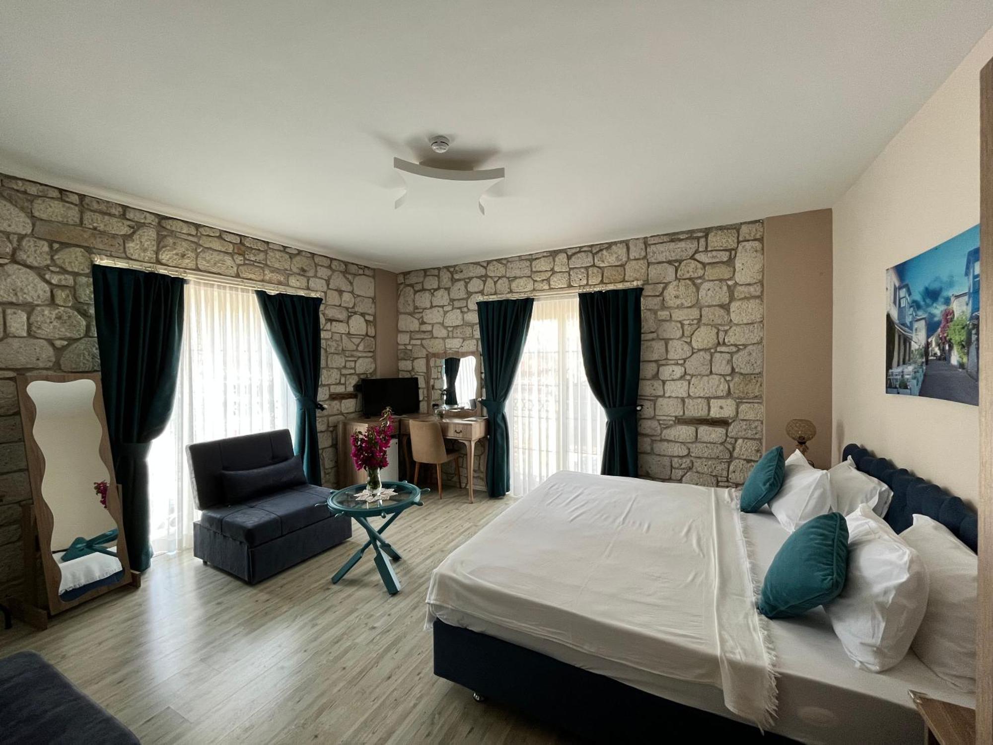 F&G Butik Hotel Alacatı Bagian luar foto